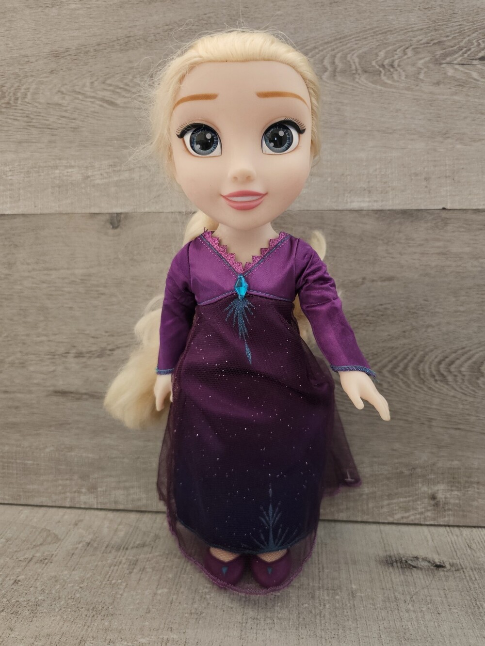 Disney Frozen 2 II Princess Elsa Singing Doll Into the Unknown